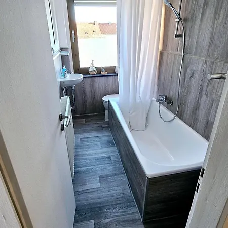 Lägenhet 80qm Mit 3 Schlafzimmern Grossem Balkon In Melsungen-schwarzenberg Mwst Ausweisbar