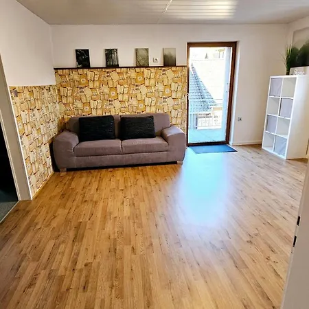 80qm Mit 3 Schlafzimmern Grossem Balkon In Melsungen-schwarzenberg Mwst Ausweisbar Lägenhet